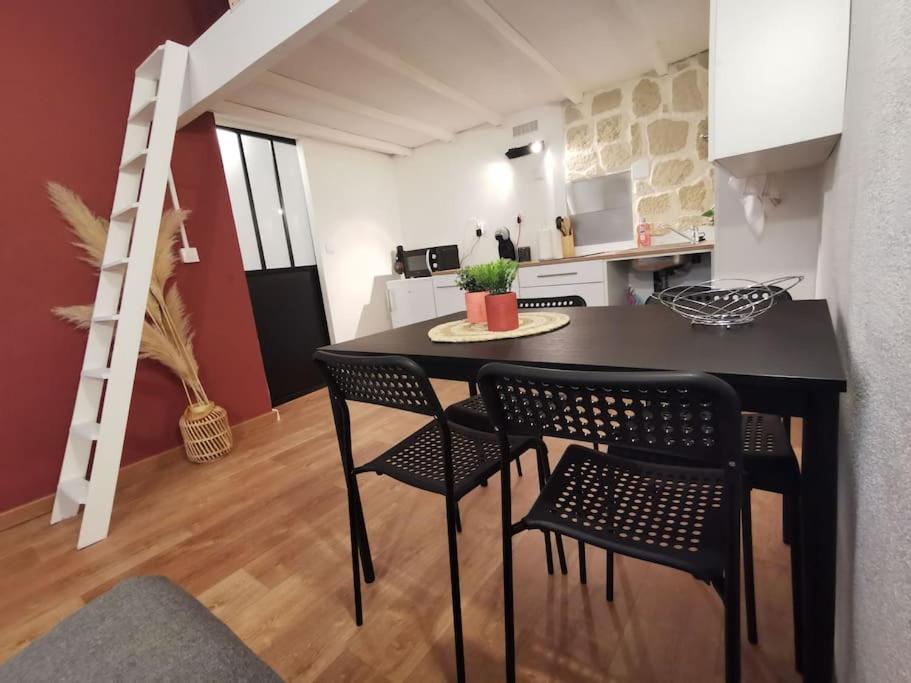 Centre Ville Montpellier - Appartement Au Coeur De L'Ecusson Exterior photo